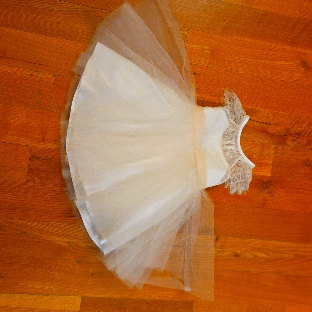 Girls flower girl dress.